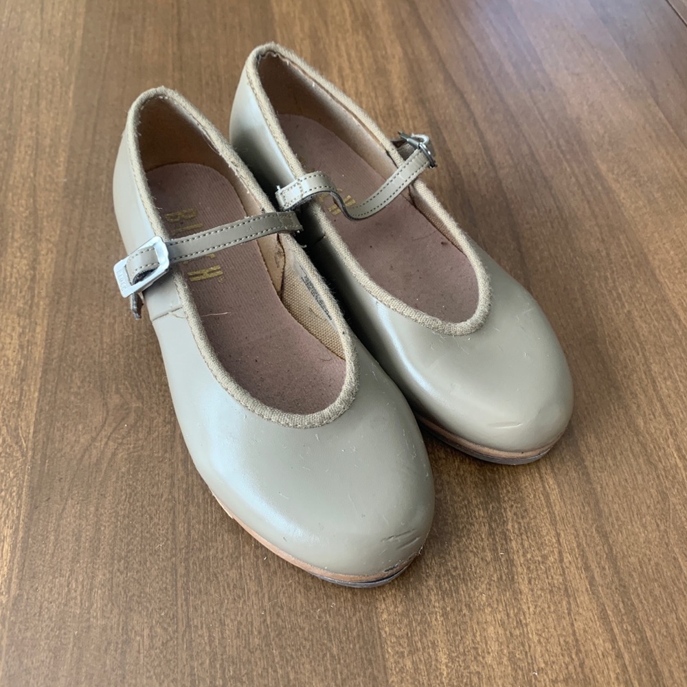 Bloch Tap shoes youth size 11